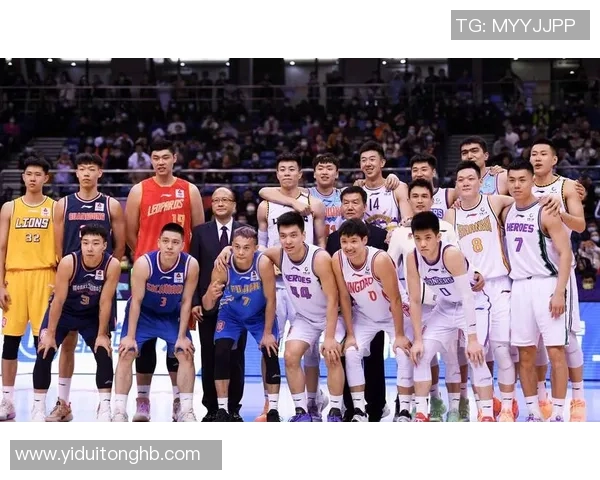 CBA总决赛北京对新疆激战正酣双方大比分对决引发球迷热议